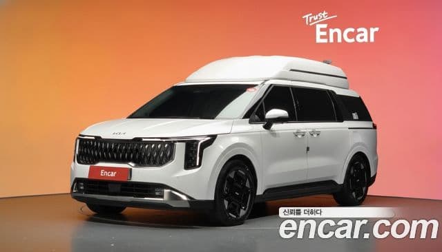 Kia Carnival 2025 — Фото 1/20