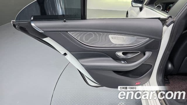 Mercedes-Benz CLS-Class 2022 — Photo 14/35