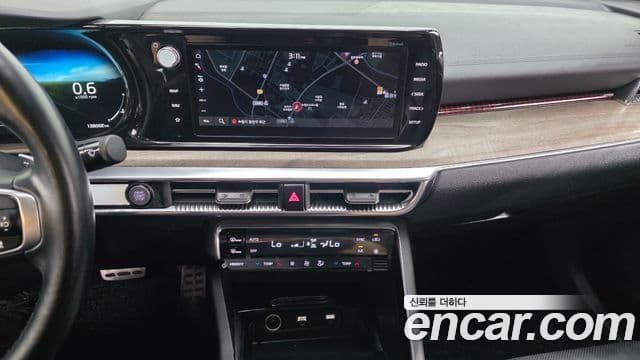 Kia K5 2020 — ფოტო 13/20
