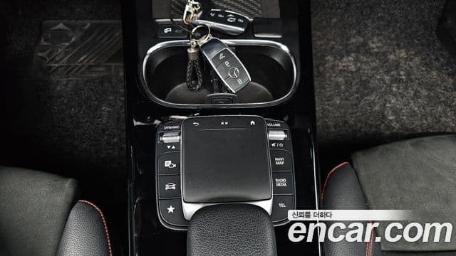 Mercedes-Benz CLA-Class 2020 — Şəkil 15/20