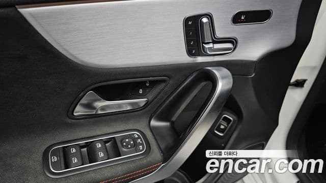 Mercedes-Benz CLA-Class 2020 — фото 16 из 20
