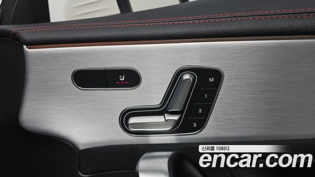 Mercedes-Benz CLA-Class 2020 — фото 17 из 20