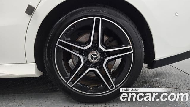 Mercedes-Benz CLA-Class 2020 — Photo 33/33