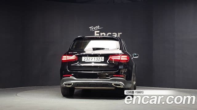 Mercedes-Benz GLC-Class 2019 — Şəkil 4/20