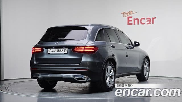 Mercedes-Benz GLC-Class 2018 — Şəkil 2/20
