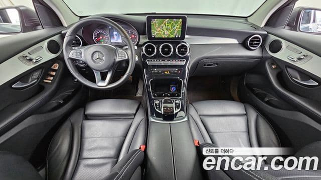 Mercedes-Benz GLC-Class 2018 — Şəkil 7/20