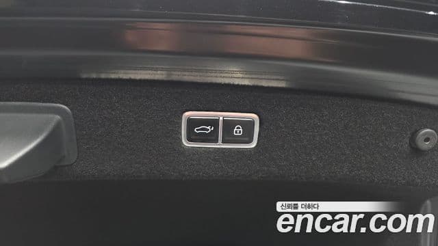 Genesis G90 2022 — Photo 3/37