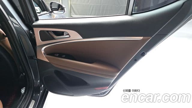 Genesis G70 2019 — Şəkil 25/32