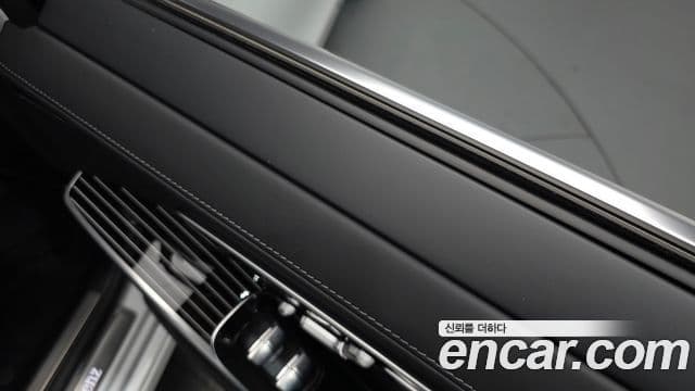 Mercedes-Benz S-Class 2024 — Photo 22/39