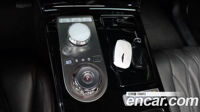 Genesis Electrified G80 2024 — ფოტო 8/20