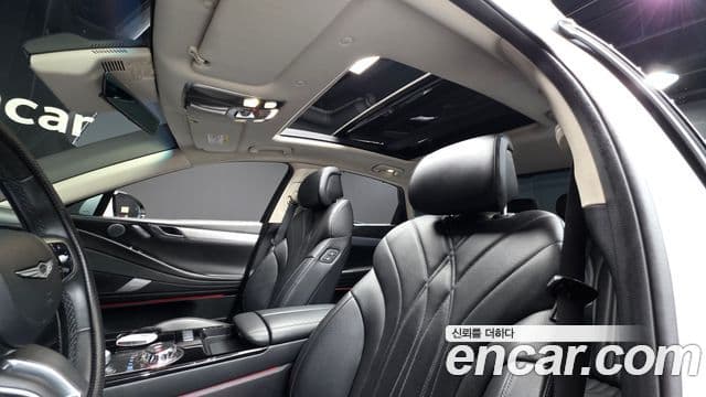 Genesis Electrified G80 2024 — ფოტო 18/20