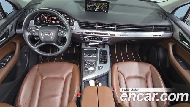 Audi Q7 2019 — ფოტო 7/20