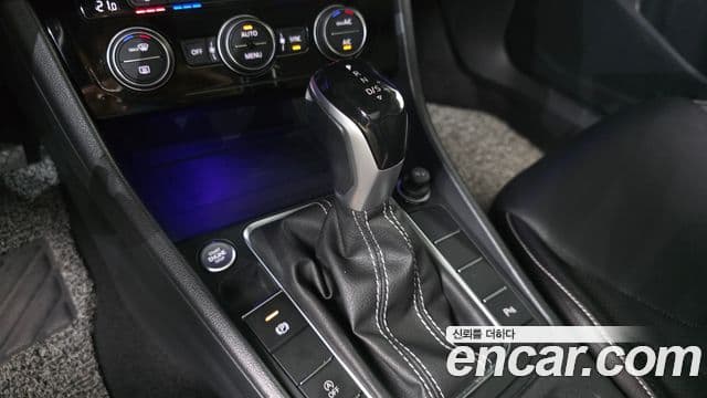 Volkswagen Jetta 2023 — фото 9 из 20