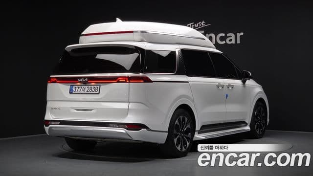 Kia Carnival 2022 — Фото 1/20