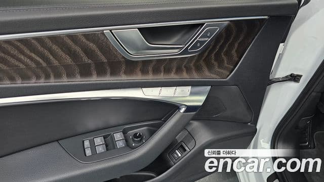 Audi A6 2023 — ფოტო 13/20
