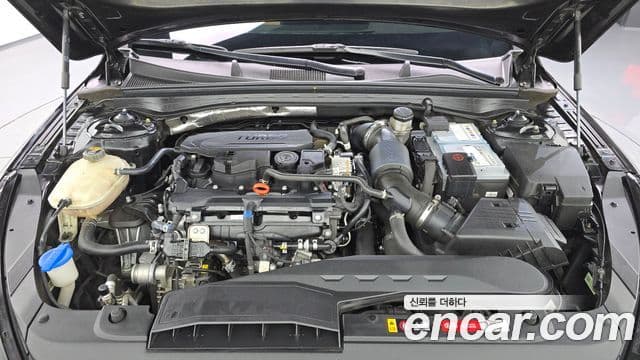 Kia K5 2020 — ფოტო 6/20
