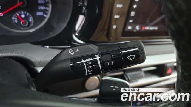 Kia K5 2020 — ფოტო 15/20