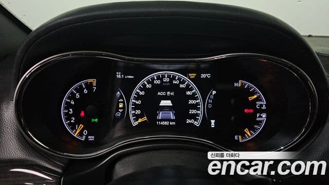 Jeep Grand Cherokee 2019 — Şəkil 8/20