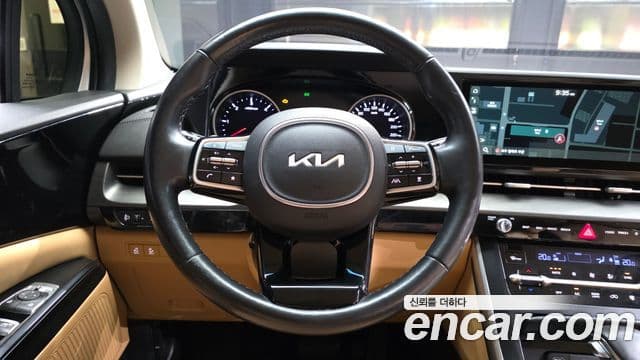 Kia Carnival 2021 — Фото 13/20