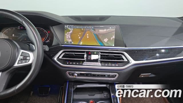 BMW X7 2020 — Şəkil 13/20