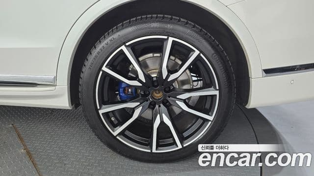 BMW X7 2020 — Photo 4/32