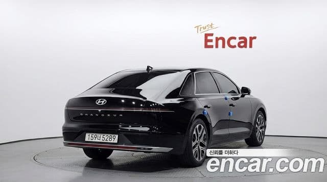 Hyundai Grandeur 2023 — ფოტო 2/20