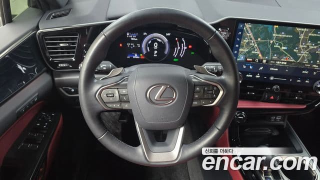 Lexus NX350h 2022 — Şəkil 12/20
