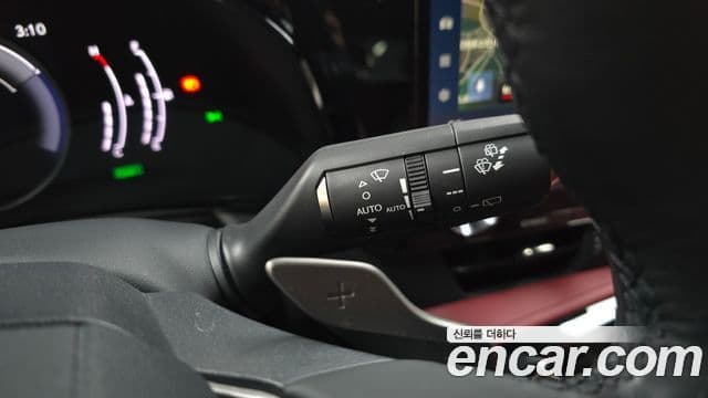 Lexus NX350h 2022 — Photo 7/30