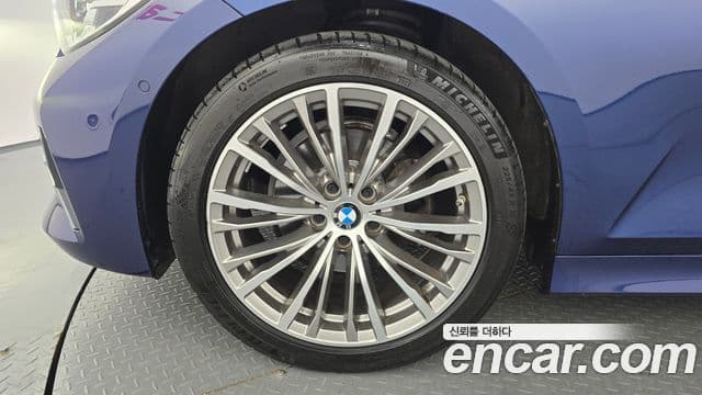 BMW 3 Series 2020 — ფოტო 5/20