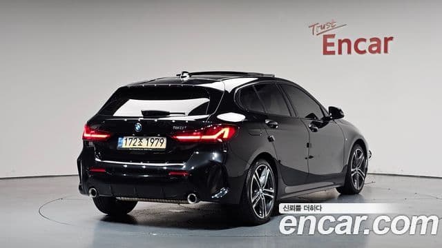 BMW 1 Series 2022 — Şəkil 2/20