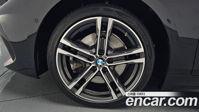 BMW 1 Series 2022 — Şəkil 5/20