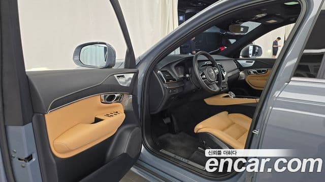 Volvo XC90 2022 — Photo 1/20