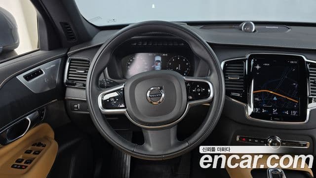 Volvo XC90 2022 — Photo 6/20