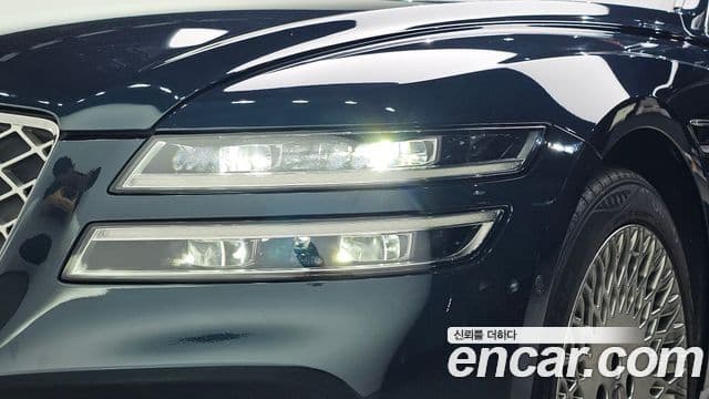Genesis G80 2021 — Photo 28/35