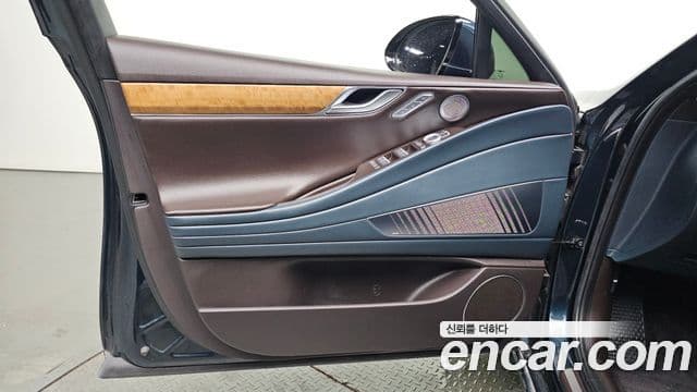 Genesis G80 2021 — Photo 19/35