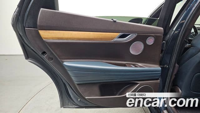 Genesis G80 2021 — Photo 35/35