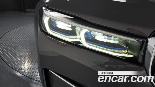 BMW 7 Series 2020 — ფოტო 28/34