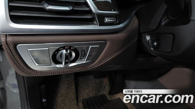 BMW 7 Series 2020 — ფოტო 12/34