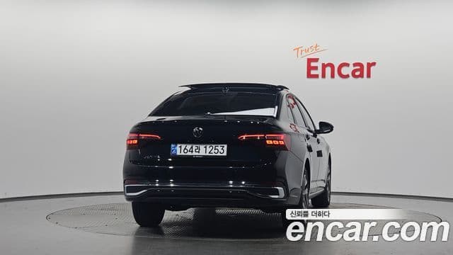 Volkswagen Jetta 2024 — Şəkil 4/20