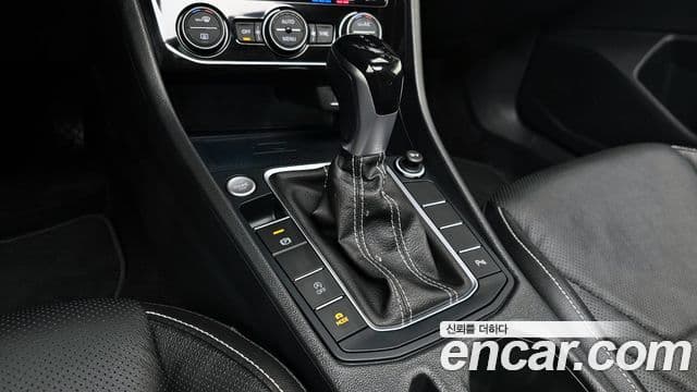 Volkswagen Jetta 2024 — Şəkil 8/20