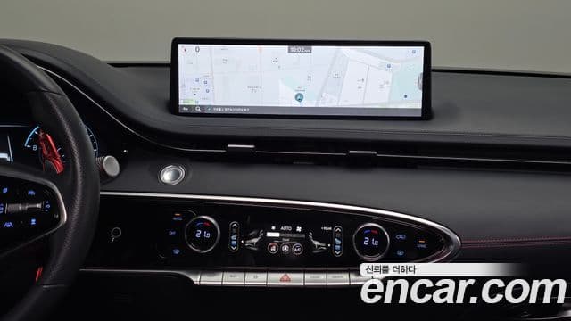 Genesis GV70 2021 — Şəkil 13/20