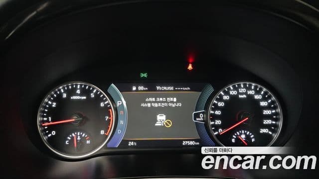 Kia Seltos 2022 — Şəkil 8/20