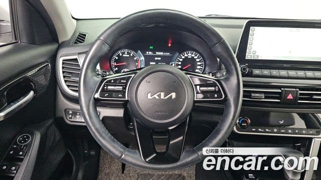 Kia Seltos 2022 — Şəkil 14/20