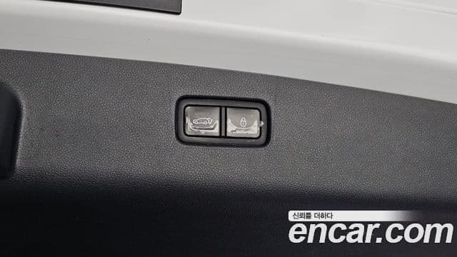 Genesis GV70 2021 — Photo 8/31