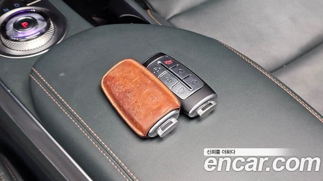 Genesis GV70 2021 — Photo 23/31