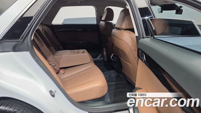 Hyundai Grandeur 2023 — ფოტო 12/20