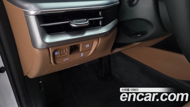 Hyundai Grandeur 2023 — ფოტო 14/20