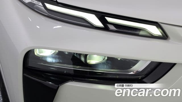 BMW X7 2025 — Photo 2/37