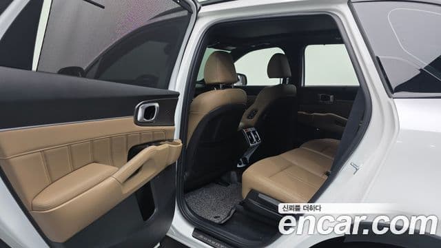 Kia Sorento 2024 — фото 15 из 20