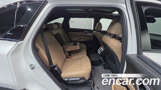 Kia Sorento 2024 — фото 17 из 20